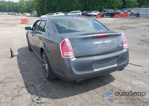 2014 Chrysler 300 300S z USA, uszkodzony, nr VIN 2C3CCABG6EH144289